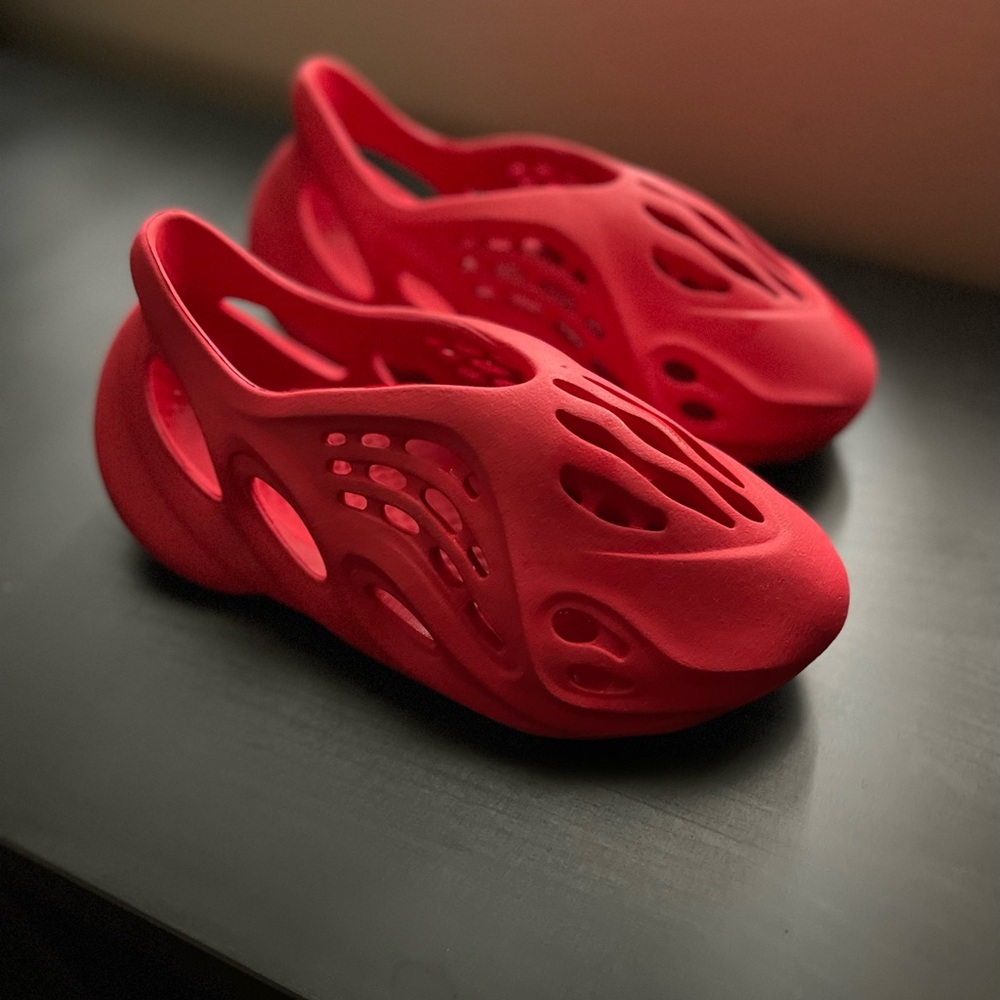 COPY - Adidas Yeezy Foam RNNR Vermillion Size M5/W7
